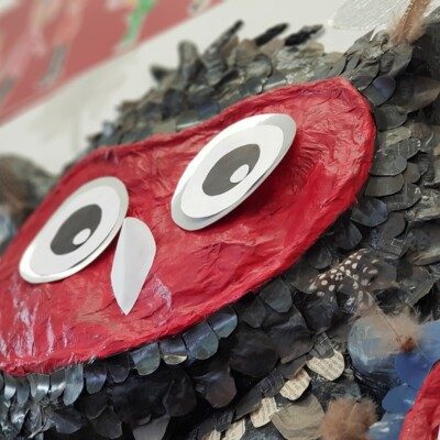 closeup-of-owl-in-entrance-400x400